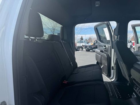 Used 2020 Chevrolet Silverado 1500 LT w/ Convenience Package image 33