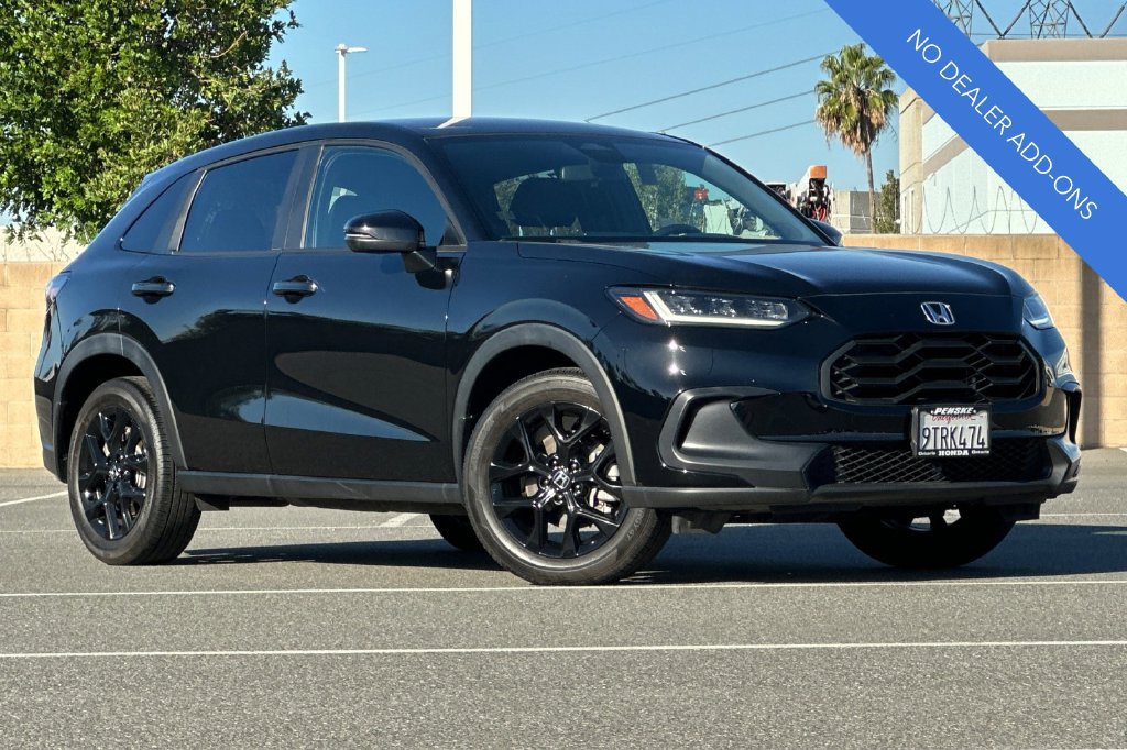 Certified 2025 Honda HR-V Sport image 2