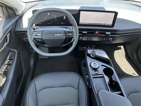 New 2025 Kia EV6 Light w/ Light LR Technology Package image 19