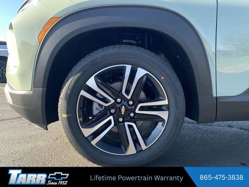 New 2026 Chevrolet TrailBlazer LT w/ Driver Confidence Package FWD image 17