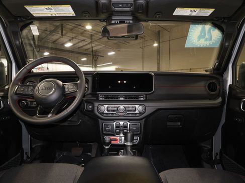 Used 2024 Jeep Wrangler Unlimited Rubicon image 28