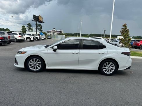 Used 2023 Toyota Camry LE FWD image 3