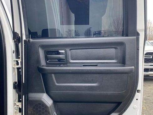 Used 2021 RAM 2500 Tradesman w/ Chrome Appearance Group image 38