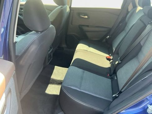 Used 2023 Nissan Rogue SV FWD image 15