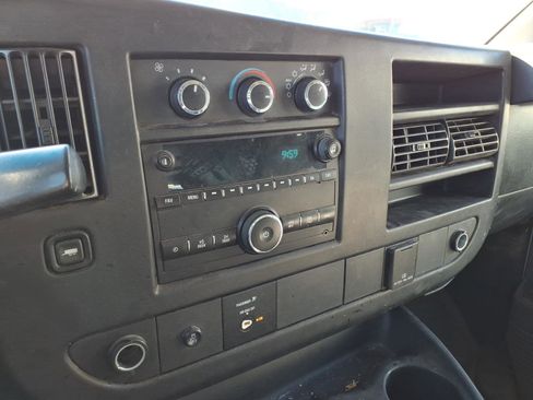 Used 2017 GMC Savana 2500 2500 image 11