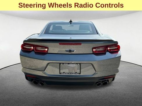 Used 2022 Chevrolet Camaro LT RWD image 11