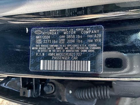 Certified 2024 Hyundai Elantra SEL FWD image 33