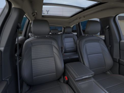 New 2026 Lincoln Nautilus Reserve w/ Jet Appearance Package AWD/4WD image 10