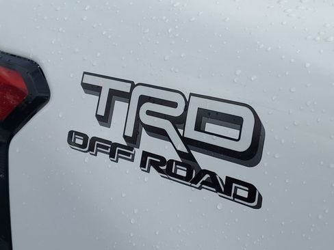 Used 2025 Toyota Tacoma TRD Off-Road image 6