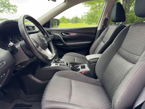 Used 2020 Nissan Rogue SV AWD/4WD image 23