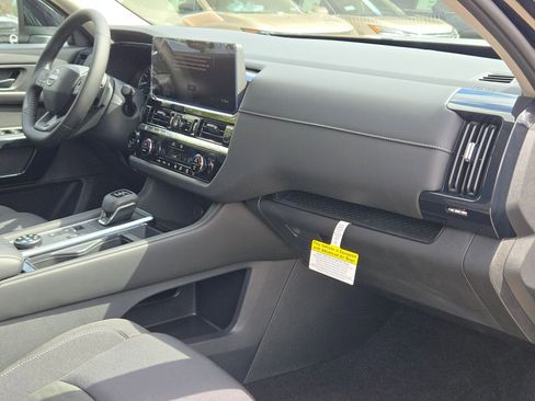 New 2026 Nissan Pathfinder SV AWD/4WD image 21