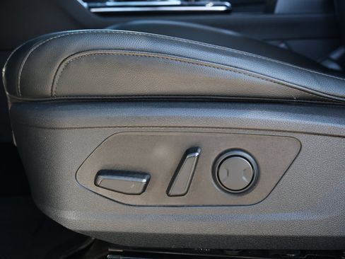 Used 2023 Kia Sportage SX image 32