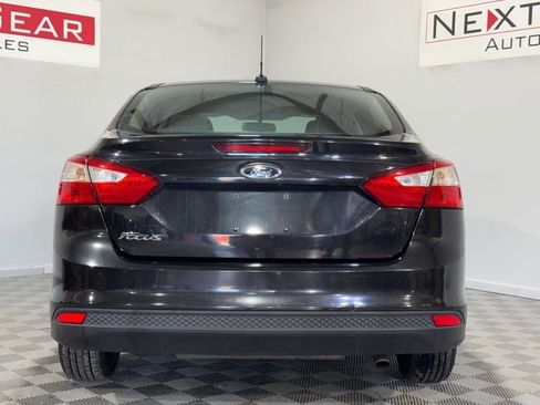 Used 2012 Ford Focus S FWD image 7