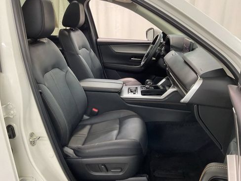 Used 2024 MAZDA CX-90 Plug-In Hybrid w/ Premium Pkg AWD/4WD image 28