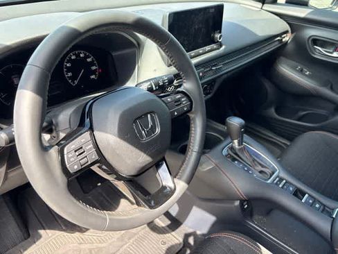 Used 2024 Honda HR-V Sport image 10
