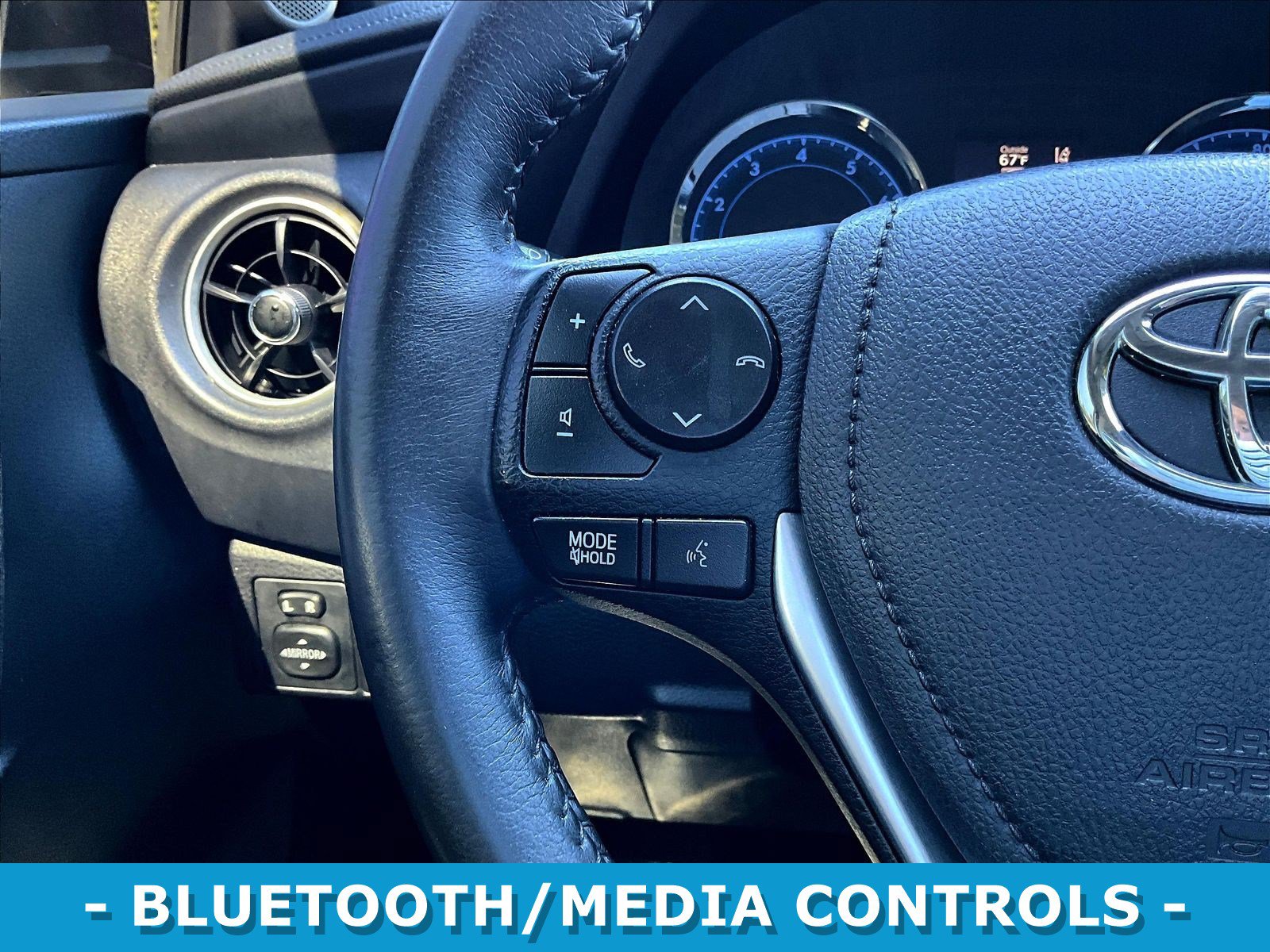 Used 2017 Toyota Corolla XSE w/ Carpet Mat Package (TMS) FWD image 11