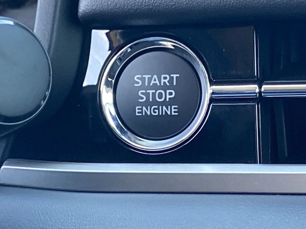 New 2026 Mitsubishi Outlander SE AWD/4WD image 13