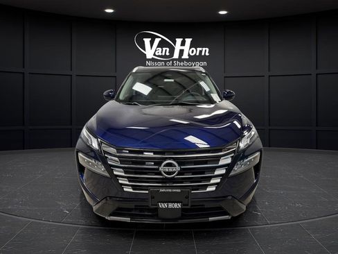 Used 2024 Nissan Rogue Platinum w/ Platinum Premium Package image 12