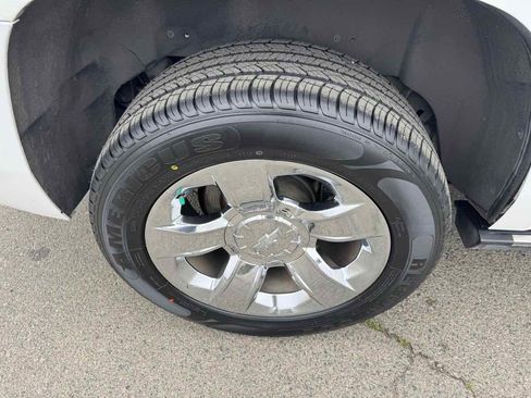 Used 2015 Chevrolet Tahoe LTZ image 39