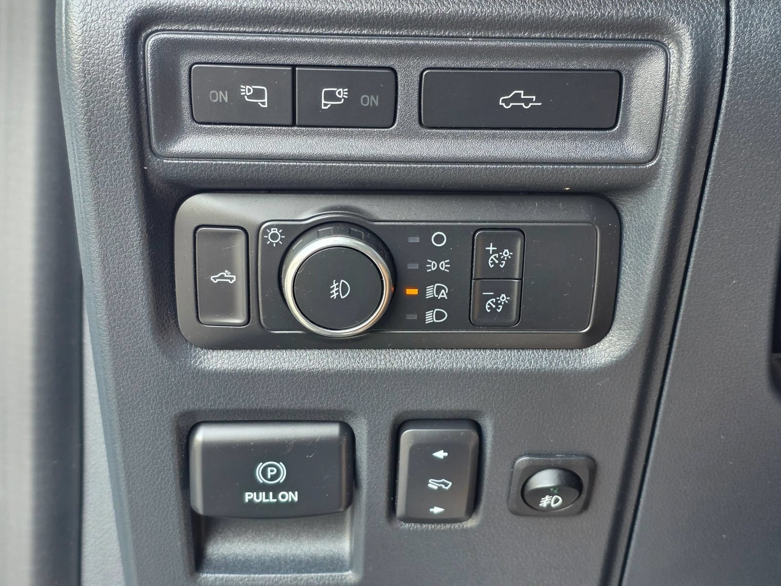 Used 2022 Ford F150 Lariat w/ Equipment Group 502A High AWD/4WD image 14