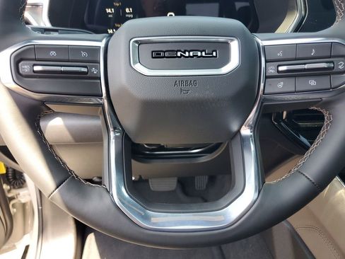 New 2026 GMC Canyon Denali AWD/4WD image 13