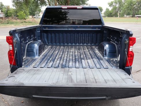 Used 2022 Chevrolet Silverado 1500 Custom AWD/4WD image 14