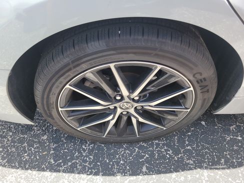Used 2024 Toyota Camry SE w/ Cold Weather Package FWD image 8