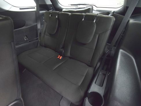 Used 2022 Ford Explorer XLT RWD image 17