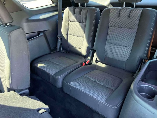Used 2016 Ford Explorer XLT AWD/4WD image 19