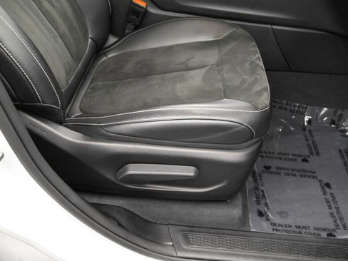 Used 2023 Jeep Grand Cherokee Altitude image 43