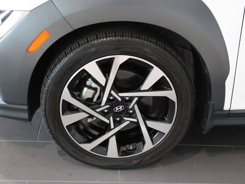 Used 2023 Hyundai Kona Limited w/ Cargo Package FWD image 27