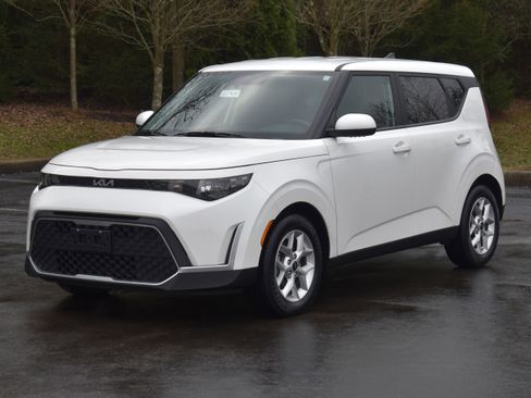 Used 2024 Kia Soul LX w/ Option Group 015 image 3