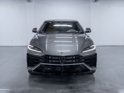 New 2025 Lamborghini Urus SE image 3