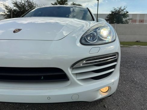 Used 2014 Porsche Cayenne AWD/4WD image 22