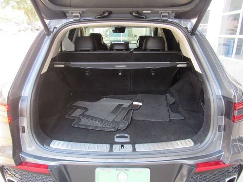 Used 2023 Genesis GV70 2.5T w/ Select Package image 29