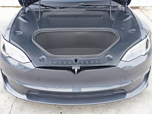 Used 2022 Tesla Model S image 8