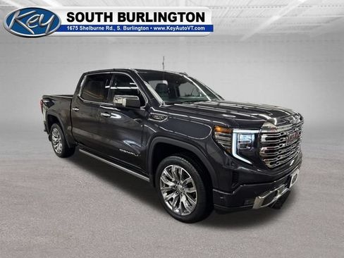 Used 2024 GMC Sierra 1500 Denali w/ Denali Reserve Package AWD/4WD image 9