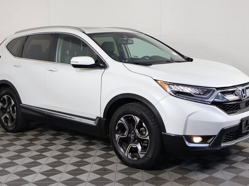 Used 2019 Honda CR-V Touring image 3
