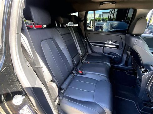 Used 2023 Mercedes-Benz GLB 250 image 19
