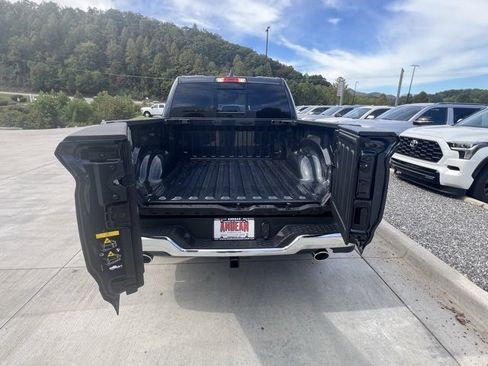 New 2026 RAM 1500 Big Horn image 6