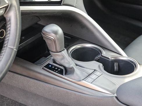 Used 2024 Toyota Camry SE w/ Audio Upgrade Package FWD image 9