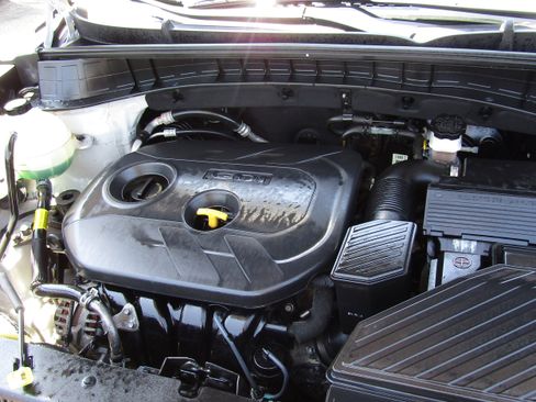 Used 2018 Hyundai Tucson SEL image 10