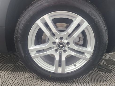 Used 2021 Mercedes-Benz GLB 250 4MATIC image 16