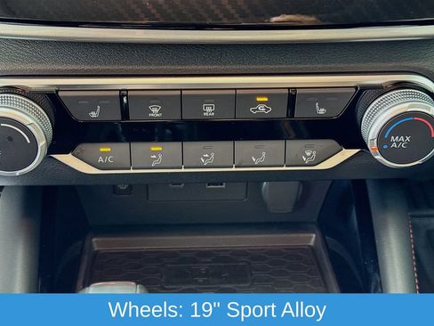 Used 2024 Nissan Altima 2.5 SR w/ SR Premium Package image 20