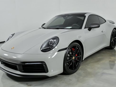 Used 2024 Porsche 911 Carrera T RWD image 5
