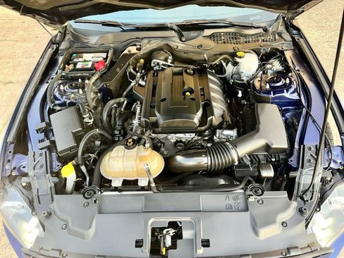 Used 2019 Ford Mustang Coupe w/ Equipment Group 101A RWD image 26