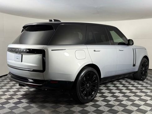 New 2025 Land Rover Range Rover SE image 8