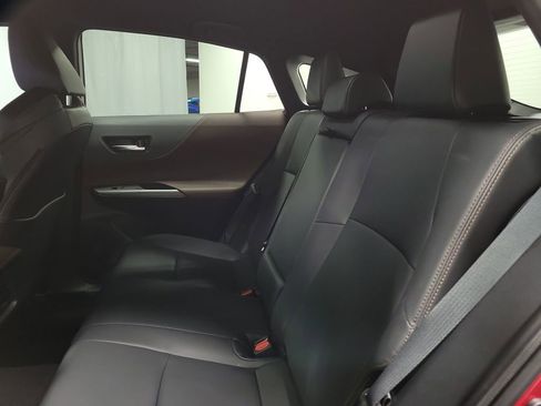 Used 2024 Toyota Venza XLE image 22