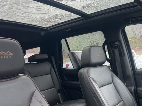 Used 2022 Chevrolet Tahoe High Country AWD/4WD image 75