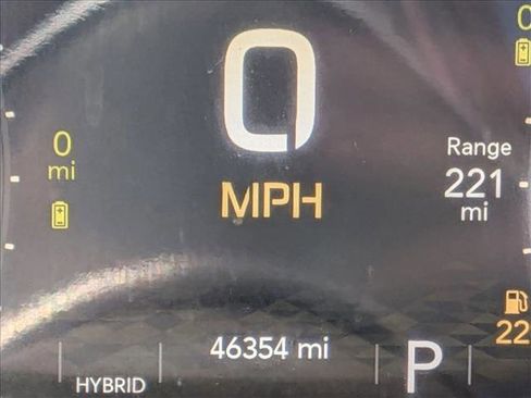 Used 2022 Jeep Wrangler Unlimited Sahara w/ Cold Weather Group AWD/4WD image 11